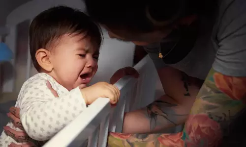 குழந்தைகள் இரவில் அழுவது ஏன்?