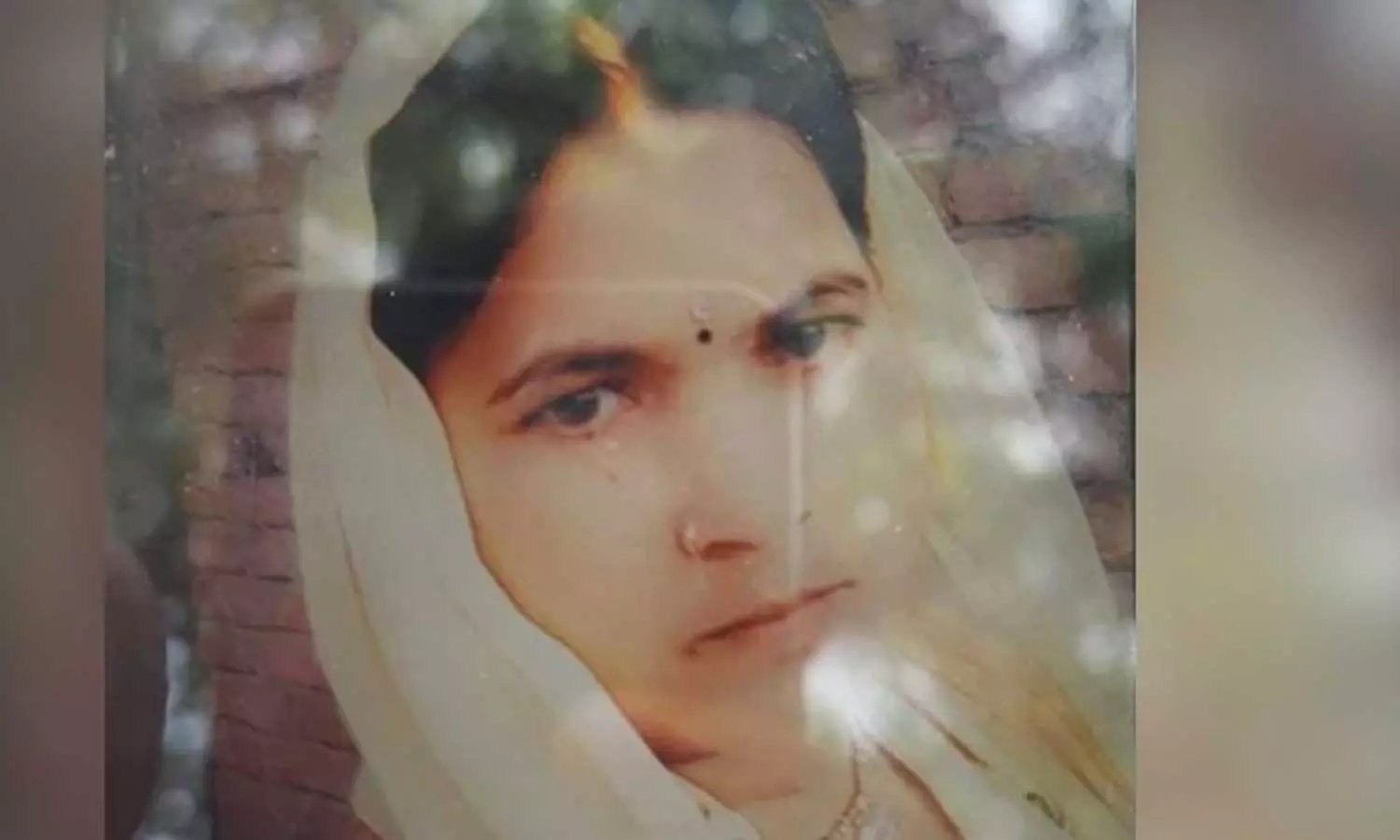 பீகார்: காதலியை திருமணம் செய்வதற்காக 2வது மனைவியை தீவைத்து எரித்துக் கொன்ற கொடூர கணவன்