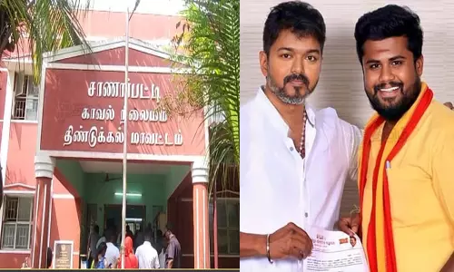 நிர்மல்குமார் கைது- காவல் நிலையத்தை முற்றுகையிட்ட த.வெ.க.வினர்