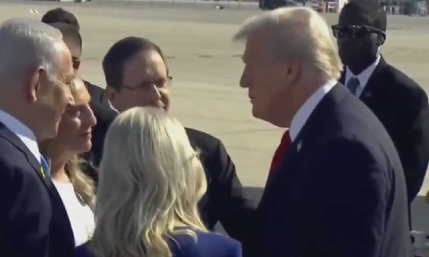 போர் நிறுத்த ஒப்பந்தத்தை அடுத்து முதல்முறையாக இஸ்ரேல் சென்றார் டிரம்ப் போர் நிறுத்த ஒப்பந்தத்தை அடுத்து முதல்முறையாக இஸ்ரேல் சென்றார் டிரம்ப்