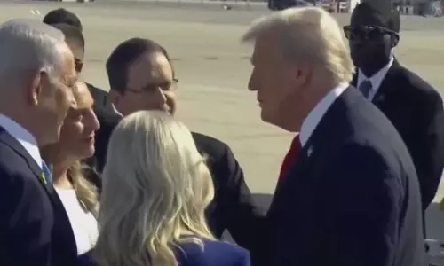 போர் நிறுத்த ஒப்பந்தத்தை அடுத்து முதல்முறையாக இஸ்ரேல் சென்றார் டிரம்ப்