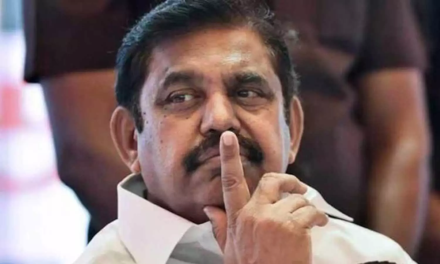 எடப்பாடி பழனிசாமி வீட்டிற்கு வெடிகுண்டு மிரட்டல் எடப்பாடி பழனிசாமி வீட்டிற்கு வெடிகுண்டு மிரட்டல்