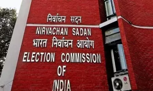 அரசியல் கட்சிகளின் தேர்தல் விளம்பரங்களுக்கு கட்டுப்பாடு விதித்த தேர்தல் ஆணையம்