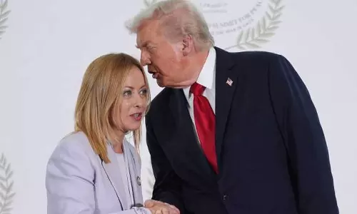 நீங்க அழகா இருக்கீங்க - இத்தாலி பிரதமர் மெலோனி குறித்து டிரம்ப் சர்ச்சை பேச்சு