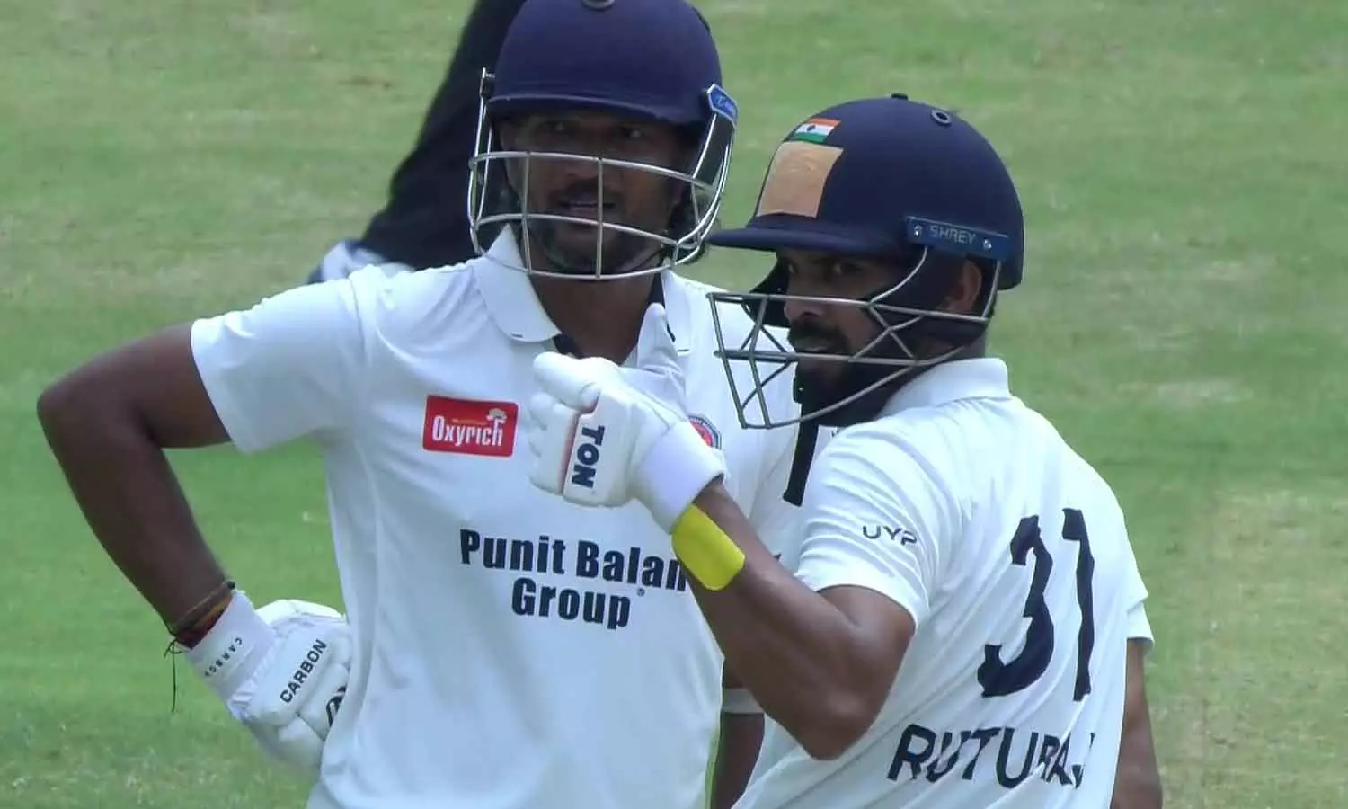 ரஞ்சி டிராபி: 18/5 என்ற நிலையில் 122 ரன்கள் பார்டனர்ஷிப் அமைத்த ருதுராஜ்- சக்சேனா ஜோடி