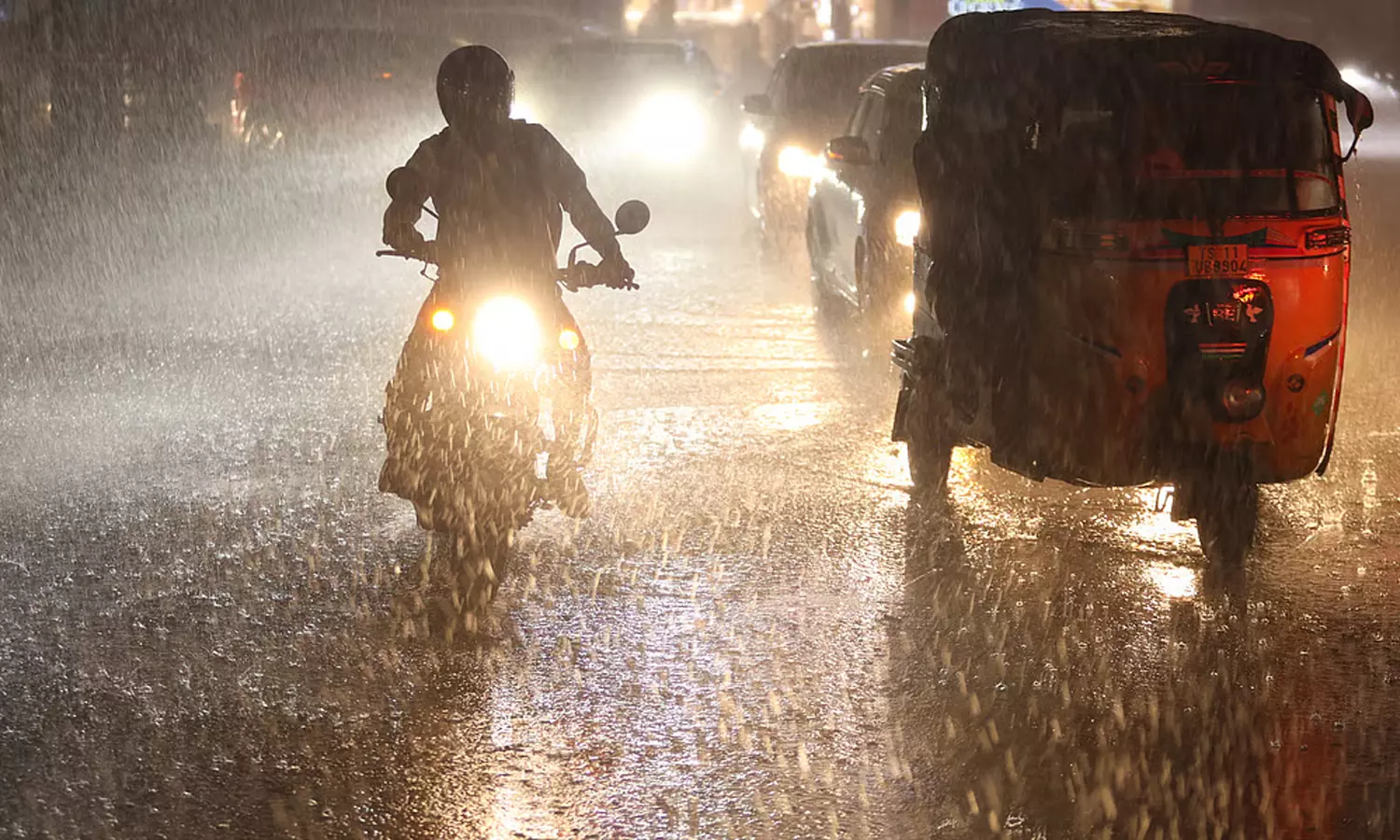 இன்று இரவு 10 மணி வரை மழைக்கு வாய்ப்புள்ள 18 மாவட்டங்கள்