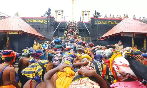 ஐப்பசி மாத பூஜைக்காக சபரிமலை ஐயப்பன் கோவில் நடை நாளை திறப்பு