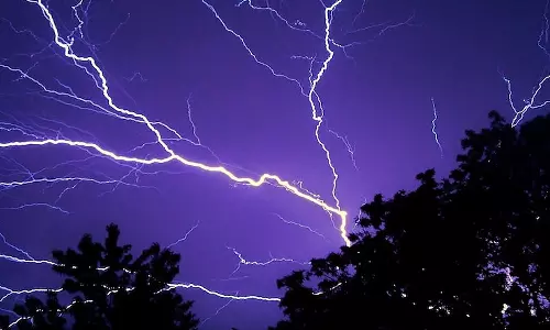 கடலூரில் மின்னல் தாக்கி 4 பெண்கள் உயிரிழப்பு