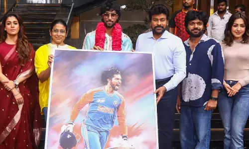 இந்திய வீரர் திலக் வர்மாவை நேரில் அழைத்து பாராட்டிய சிரஞ்சீவி - வீடியோ வைரல்