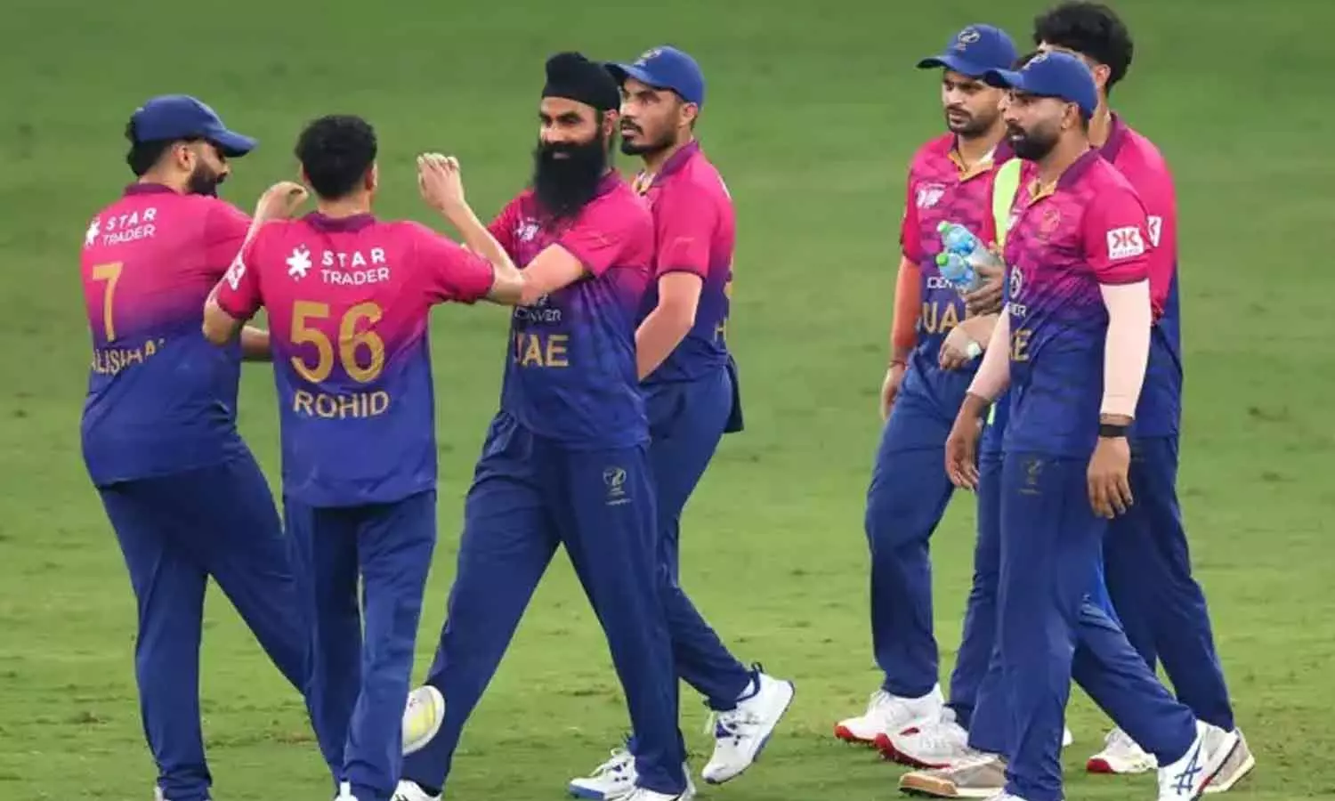 டி20 உலகக்கோப்பை கிரிக்கெட் போட்டிக்கு கடைசி அணியாக UAE தகுதி டி20 உலகக்கோப்பை கிரிக்கெட் போட்டிக்கு கடைசி அணியாக UAE தகுதி