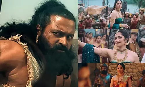 டிரெண்டிங்கில் முதலிடம் பிடித்த ரிஷப் ஷெட்டி, ருக்மிணி வசந்த்