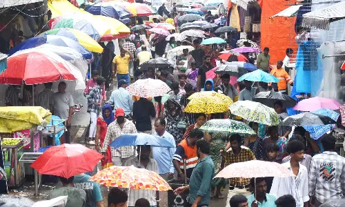 தமிழ்நாடு முழுவதும் கோலாகலம்: தீபாவளி இறுதிக்கட்ட விற்பனை களை கட்டியது