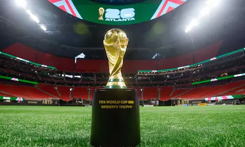 உலக கோப்பை கால்பந்துக்கு 10 லட்சம் டிக்கெட்டுகள் விற்பனை- லட்சத்தில் ஒரு டிக்கெட் விலை