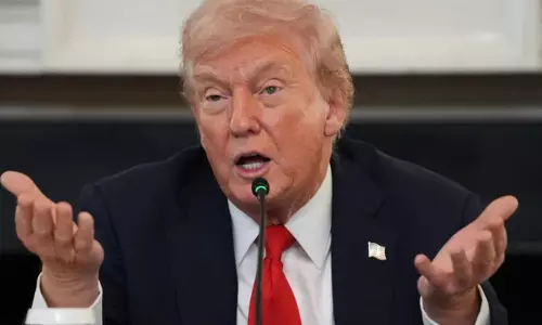 பாகிஸ்தான் - ஆப்கானிஸ்தான் போரை தீர்ப்பது மிகவும் சுலபம் - இந்தியாவை குறிப்பிட்டு டிரம்ப் சொன்ன விஷயம்