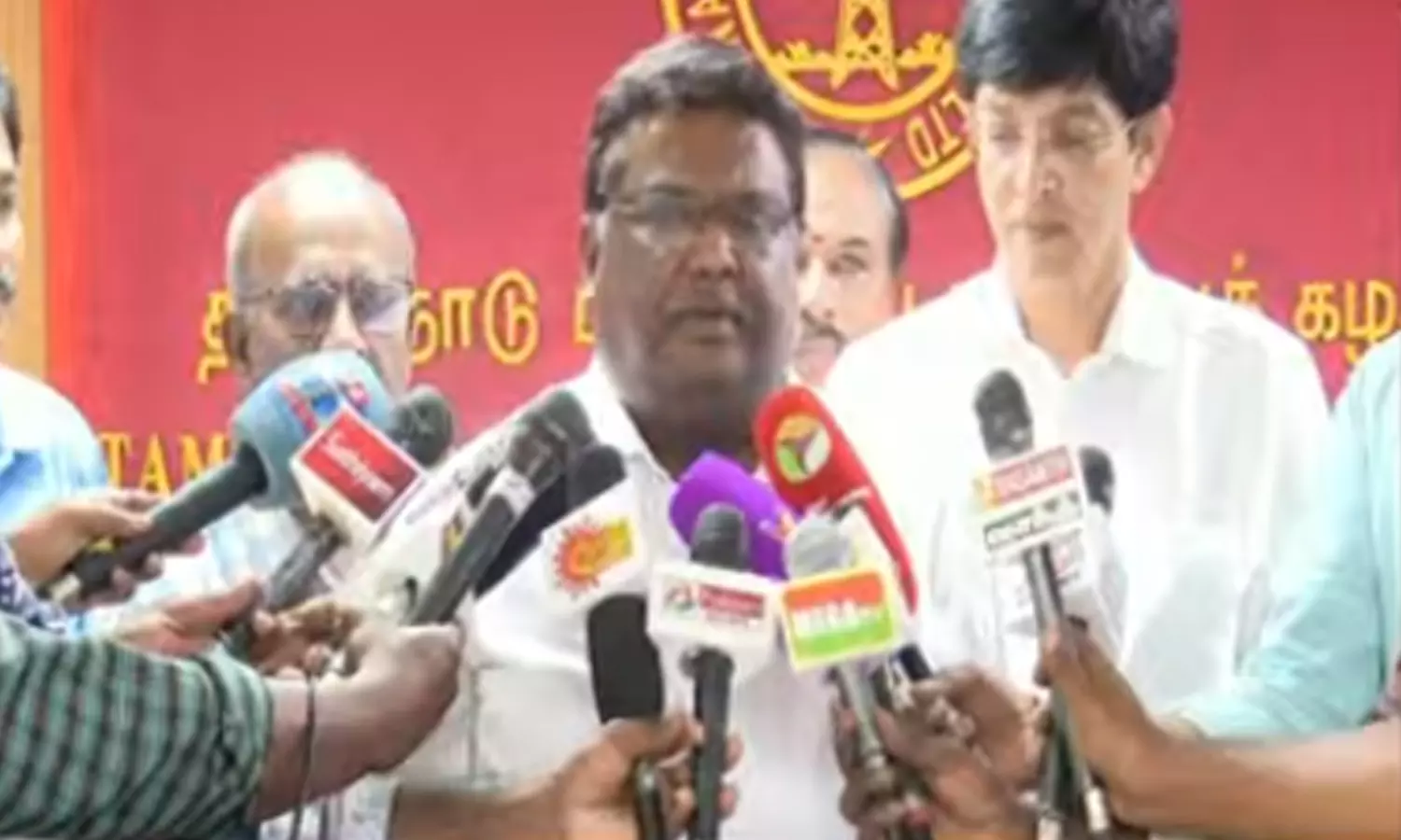 வடகிழக்கு பருவமழையை எதிர்கொள்ள மின்வாரியம் தயார் நிலையில் உள்ளது- அமைச்சர் சிவசங்கர்