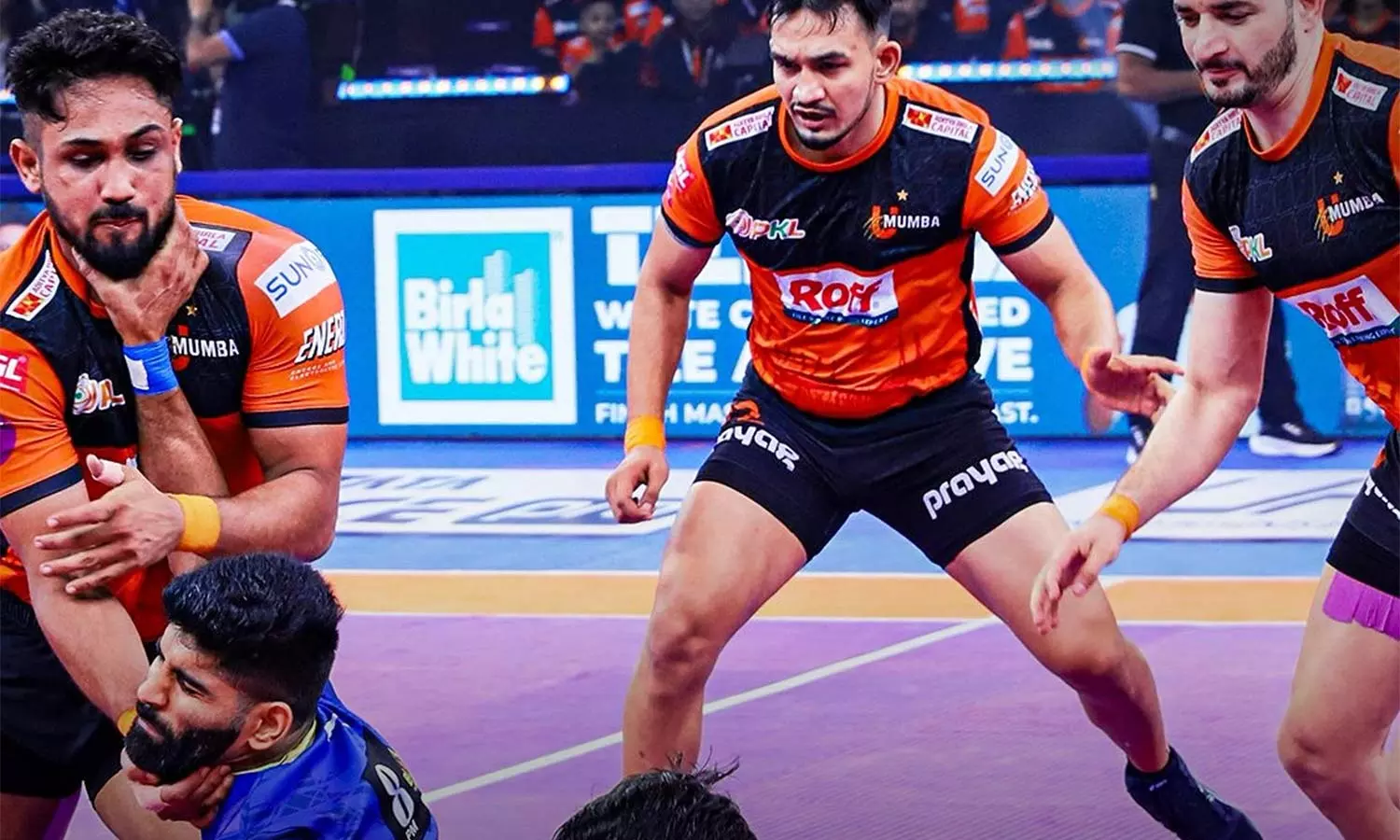 புரோ கபடி லீக்: டைபிரேக்கரில் அரியானாவை வீழ்த்தி பிளே ஆப் சுற்றை உறுதி செய்தது யு மும்பா புரோ கபடி லீக்: டைபிரேக்கரில் அரியானாவை வீழ்த்தி பிளே ஆப் சுற்றை உறுதி செய்தது யு மும்பா