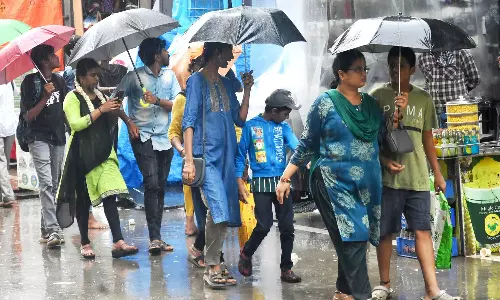 சென்னை உள்ளிட்ட 24 மாவட்டங்களில் காலை 10 மணி வரை மழைக்கு வாய்ப்பு