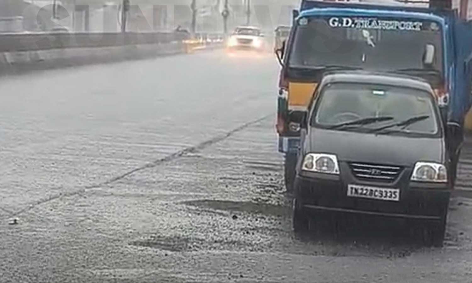 சென்னையின் பல்வேறு பகுதிகளில் மழை - பட்டாசுகளை வெடிக்க முடியாமல் சிறுவர்கள் தவிப்பு