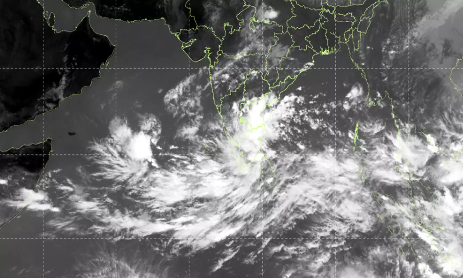 வட தமிழகத்தை நோக்கி புயல் சின்னம் நகர்கிறது- 14 மாவட்டங்களுக்கு கனமழை எச்சரிக்கை வட தமிழகத்தை நோக்கி புயல் சின்னம் நகர்கிறது- 14 மாவட்டங்களுக்கு கனமழை எச்சரிக்கை