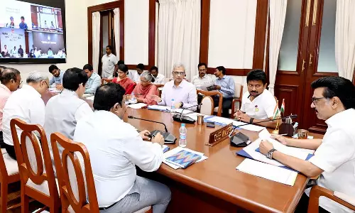 களத்தில் கண்துஞ்சாமல் செயல்பட்டு, மக்களைக் காப்போம்! - மு.க.ஸ்டாலின்