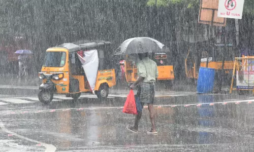 அதிகனமழை எச்சரிக்கை... இன்று எந்த மாவட்டங்களுக்கு ரெட் அலர்ட் தெரியுமா?