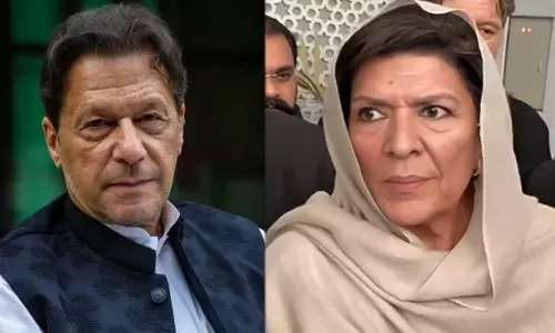 இம்ரான் கான் சகோதரிக்கு ஜாமீனில் வரமுடியாத வாரண்ட் பிறப்பித்தது பயங்கரவாத எதிர்ப்பு நீதிமன்றம்