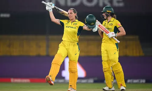 மகளிர் உலகக் கோப்பை: இங்கிலாந்தை வீழ்த்தி மீண்டும் முதலிடம் பிடித்தது ஆஸ்திரேலியா