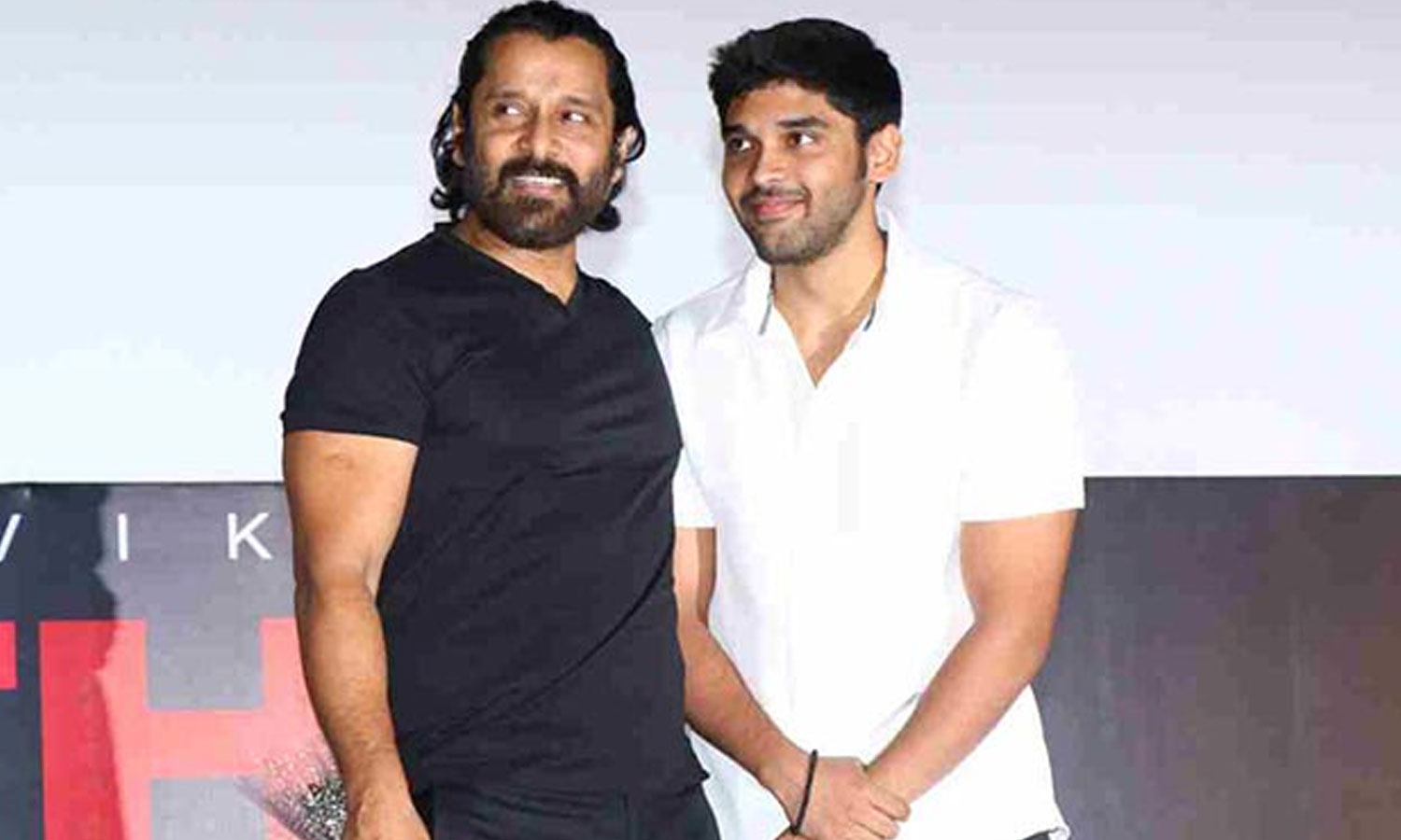 புலிக்கு பிறந்தது பூனையாகுமா?... துருவை நினைத்து விக்ரம் பெருமிதம்