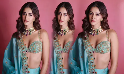 பாலிவுட் நடிகை அனன்யா பாண்டேவின் அசத்தல் க்ளிக்ஸ்..!