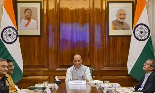 ரூ.79,000 கோடிக்கு ஆயுதங்கள், தளவாடங்கள் கொள்முதல்: ராணுவ அமைச்சகம் ஒப்புதல்