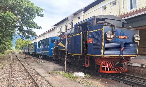 5 நாட்களுக்கு பிறகு மேட்டுப்பாளையம்-ஊட்டி மலை ரெயில் இயக்கம்