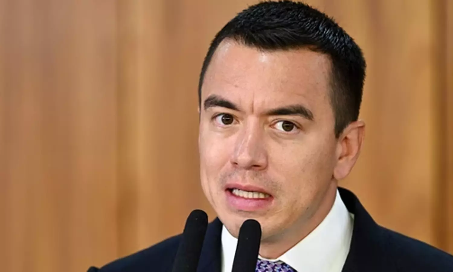 ஒரே மாதத்தில் 2-வது கொலை முயற்சி: சாக்லெட்டில் விஷம் தடவியதாக ஈகுவடார் அதிபர் குற்றச்சாட்டு