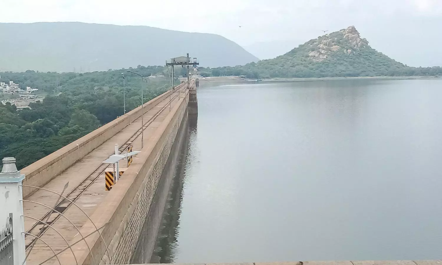 6-வது நாளாக 120 அடியில் நீடிக்கும் மேட்டூர் அணை நீர்மட்டம்