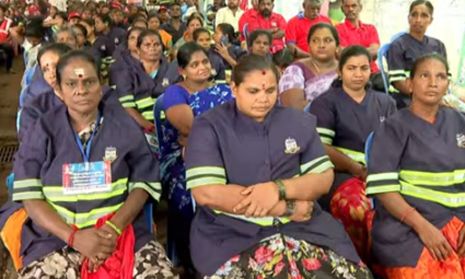 பணி நிரந்தம் செய்யக்கோரி சென்னை மாநகராட்சி தூய்மை பணியாளர்கள் மீண்டும் போராட்டம்