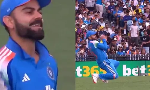 VIDEO: மேத்யூ ஷார்ட் அடித்த பந்தை கேட்ச் பிடித்து அம்பயரிடம் ஸ்டைலாக தூக்கி வீசிய கோலி