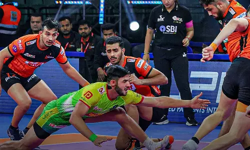 புரோ கபடி லீக்: எலிமினேட்டர் 1 சுற்றுக்கு முன்னேறியது பாட்னா, ஜெய்ப்பூர்