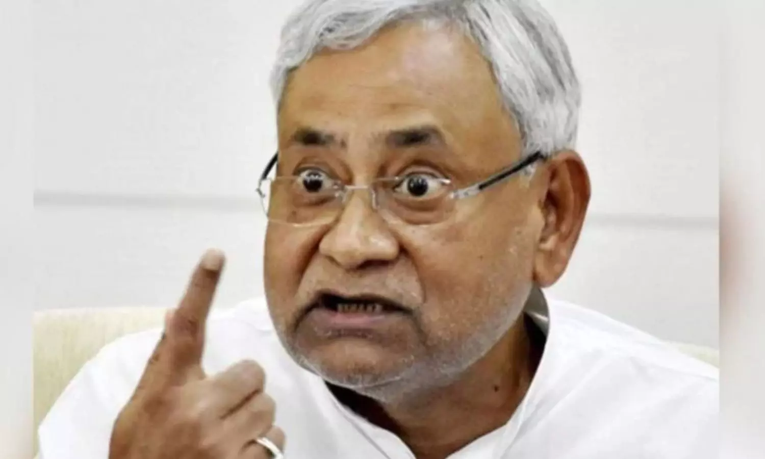 தேர்தல் பரபரப்பு: முன்னாள் அமைச்சர் உட்பட 11 தலைவர்களை கட்சியில் இருந்து நீக்கிய நிதிஷ் குமார்