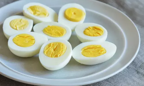 தினமும் முட்டை சாப்பிடலாமா? முட்டை சாப்பிடும்போது உடலில் நிகழும்  மாற்றம் என்ன?