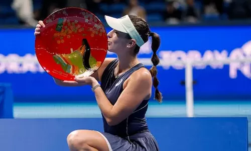 ஜப்பான் ஓபன் டென்னிஸ்: சாம்பியன் பட்டம் வென்றார் பெலிண்டா பென்சிக்