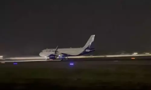 5 ஆண்டுக்கு பிறகு இந்தியா- சீனா விமான சேவை தொடங்கியது: பயணிகள் மகிழ்ச்சி