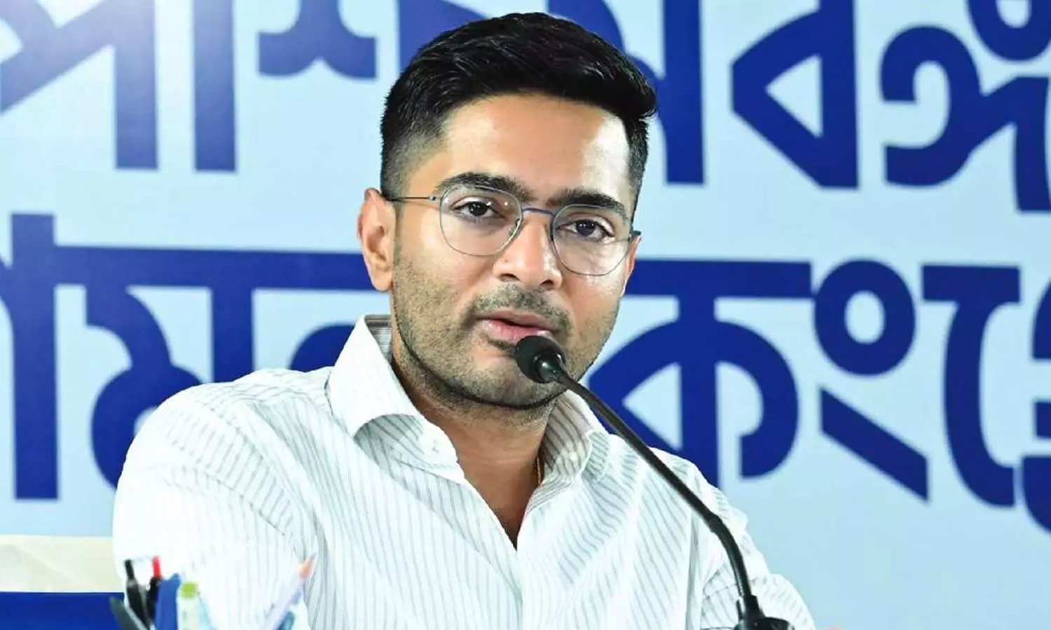 பிறப்பு சான்றிதழ் கேட்பவர்களை கட்டி வைத்து., மேற்கு வங்க மக்களுக்கு அபிஷேக் பானர்ஜி அட்வைஸ் பிறப்பு சான்றிதழ் கேட்பவர்களை கட்டி வைத்து., மேற்கு வங்க மக்களுக்கு அபிஷேக் பானர்ஜி அட்வைஸ்