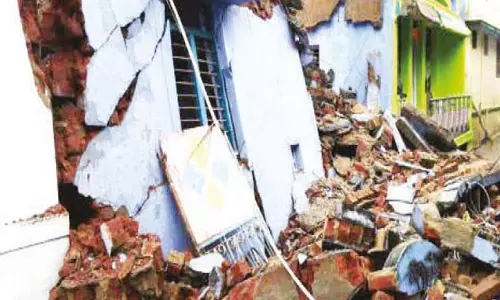 குமரி மாவட்டத்தில் மழைக்கு 55 வீடுகள் இடிந்தன