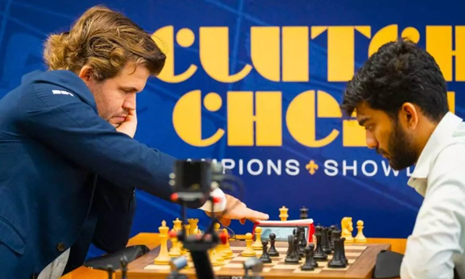 கிளட்ச் செஸ் சாம்பியன் பட்டத்தை வென்றார் கார்ல்சன் - கடைசி இடம் பிடித்த குகேஷ்