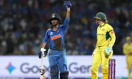 ஜெமிமா ரோட்ரிக்ஸ் அபாரம்.. ஆஸ்திரேலியாவை வீழ்த்தி இறுதிப்போட்டிக்கு முன்னேறிய இந்தியா!