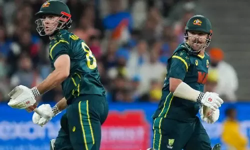 4 விக்கெட் வித்தியாசத்தில் இந்தியாவை வீழ்த்தியது ஆஸ்திரேலியா