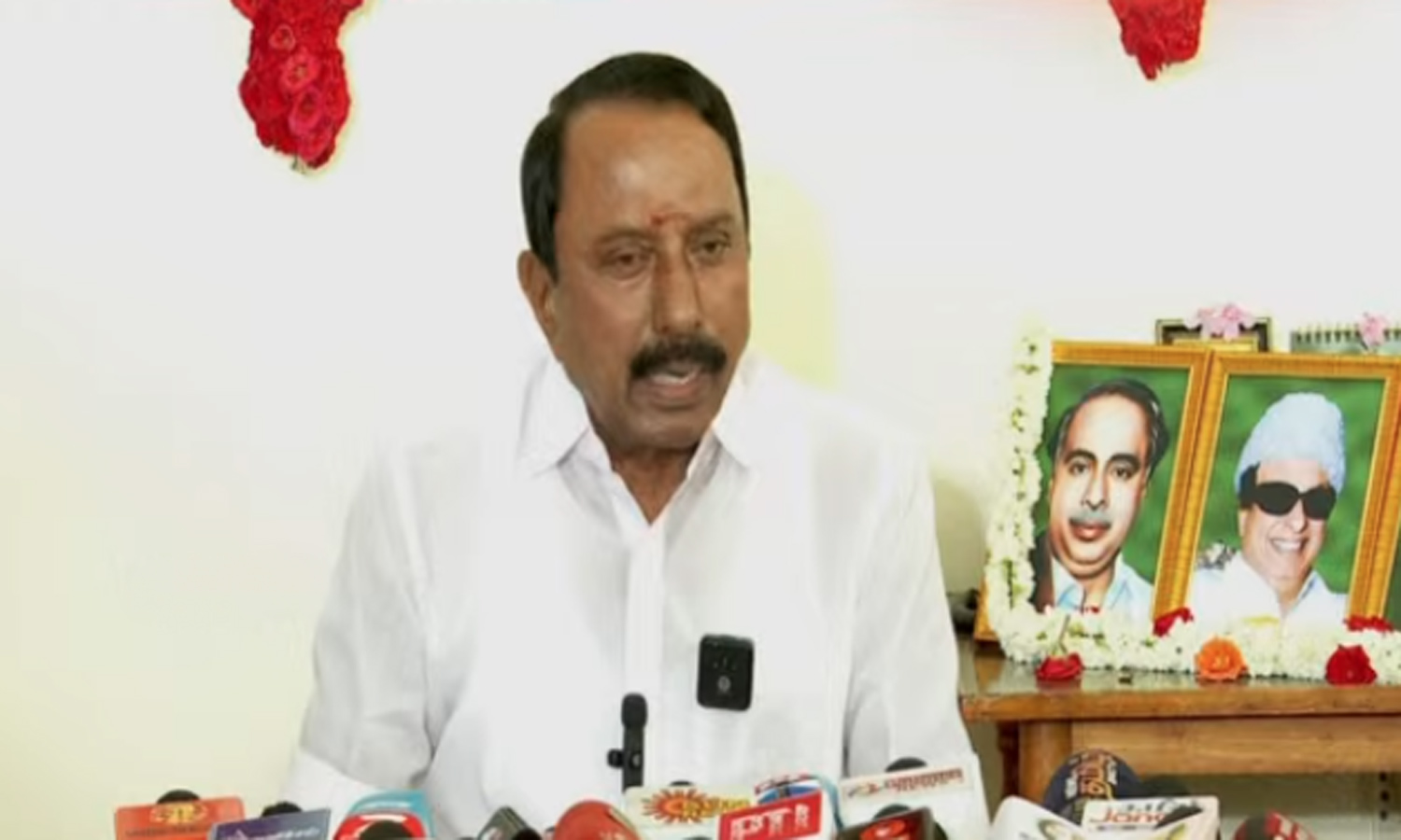 தோல்வியே காணாதவர் எம்.ஜி.ஆர்... வெற்றியே காணாதவர் இ.பி.எஸ். - செங்கோட்டையன் விமர்சனம்