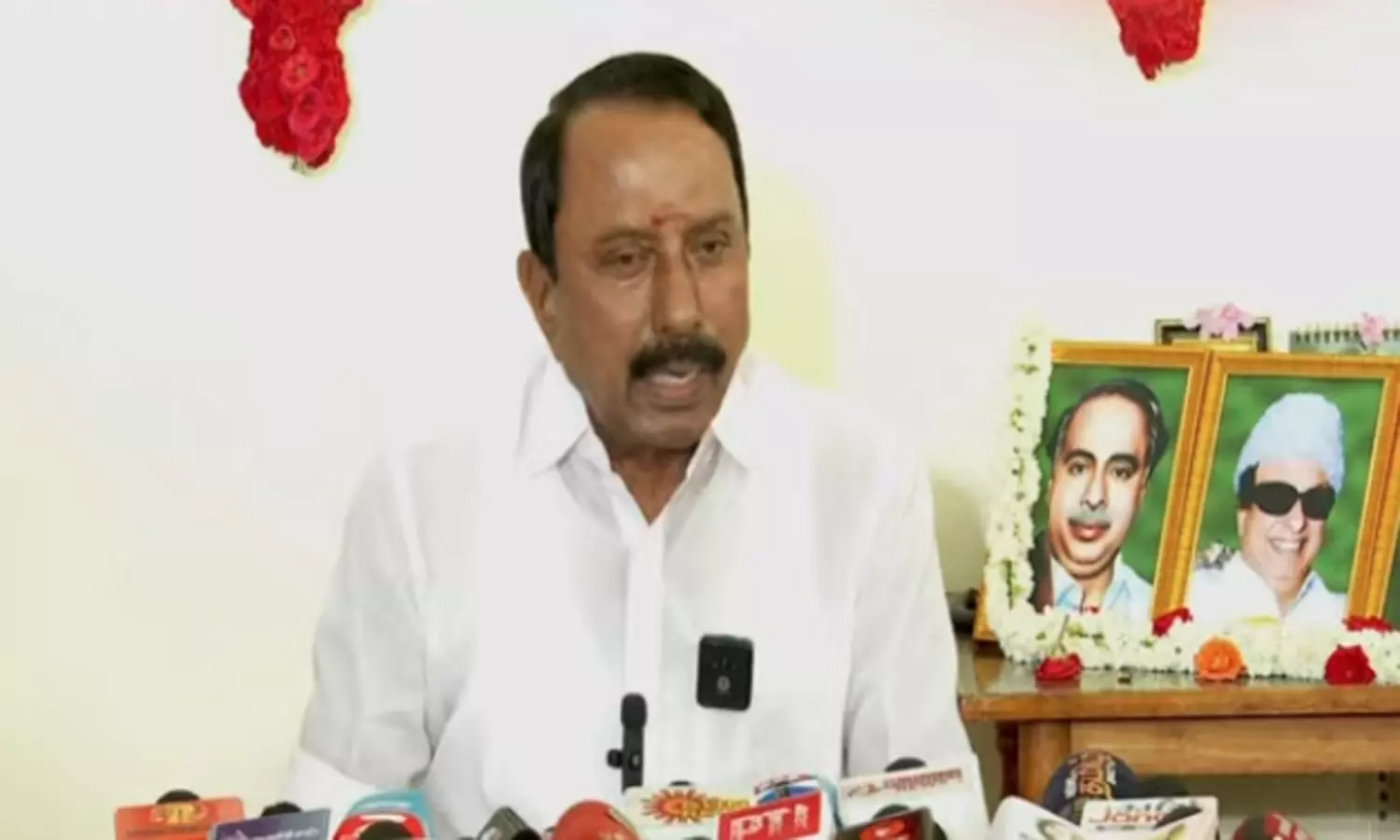 தோல்வியே காணாதவர் எம்.ஜி.ஆர்... வெற்றியே காணாதவர் இ.பி.எஸ். - செங்கோட்டையன் விமர்சனம் தோல்வியே காணாதவர் எம்.ஜி.ஆர்... வெற்றியே காணாதவர் இ.பி.எஸ். - செங்கோட்டையன் விமர்சனம்