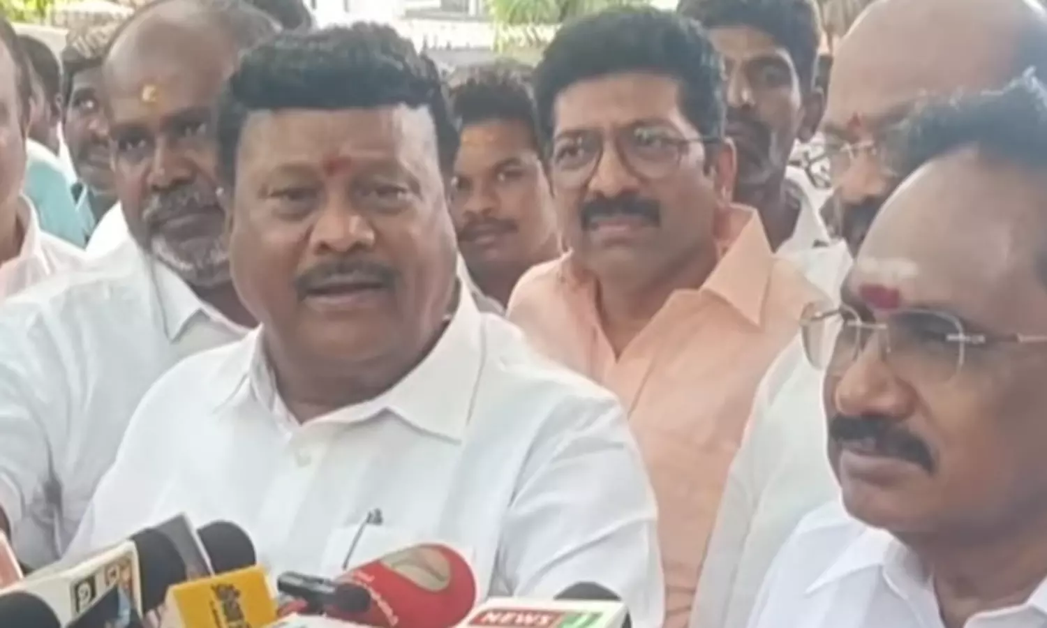 கொடநாடு வழக்கில் இ.பி.எஸ். A1 குற்றவாளி என்றால் சிறையில் தள்ளி விடலாமே? - திண்டுக்கல் சீனிவாசன்