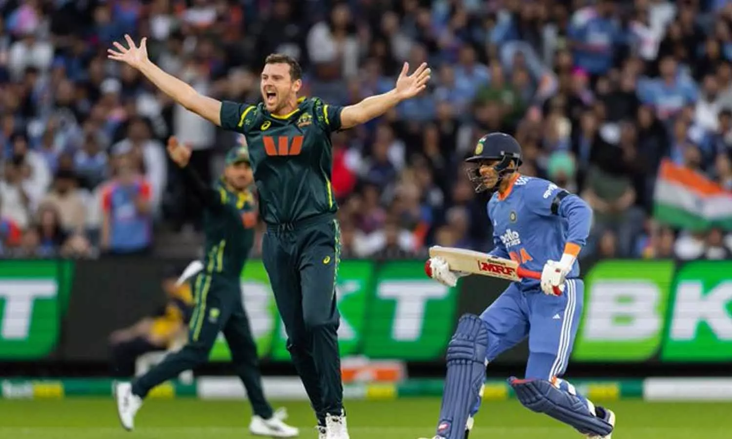 ஆஸ்திரேலியாவுக்கு இந்தியா பதிலடி கொடுக்குமா? நாளை 3-வது டி20 போட்டி