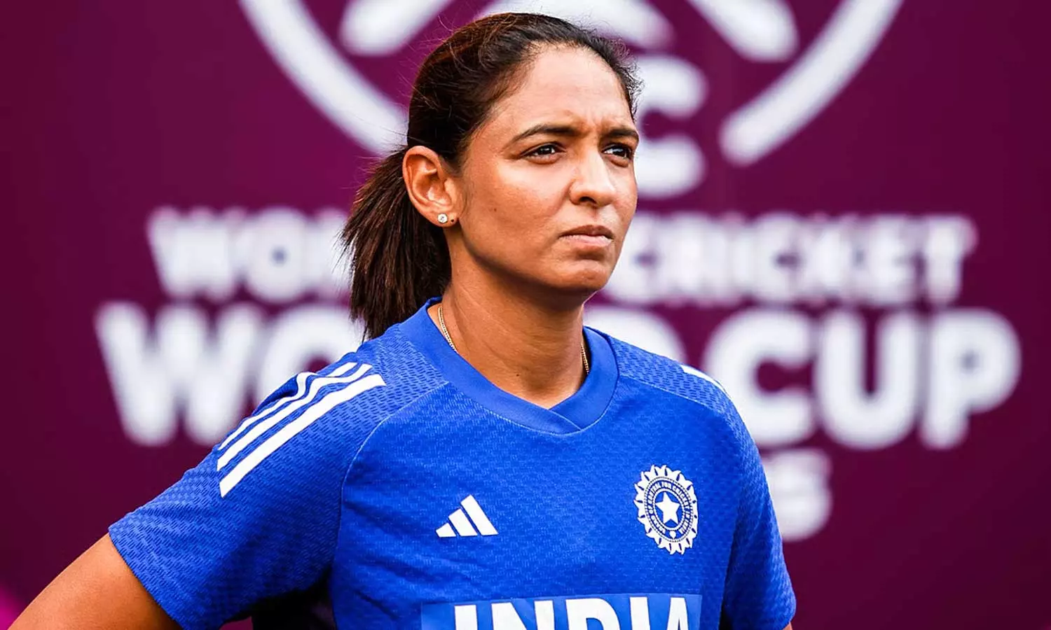 இறுதிப் போட்டிக்கு டிக்கெட் வாங்கித் தருமாறு அன்புத் தொல்லை: ஹர்மன்ப்ரீத் கவுர் சொல்கிறார்